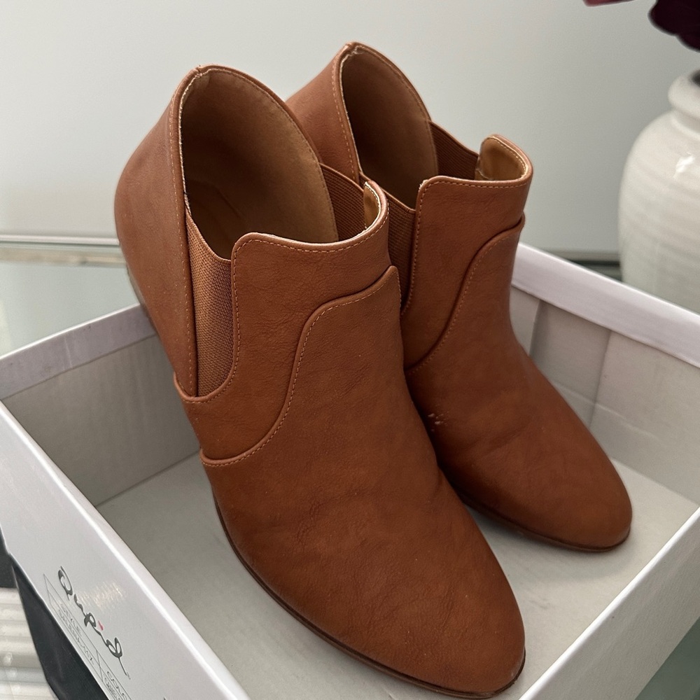 Elegant Tan Ankle Booties